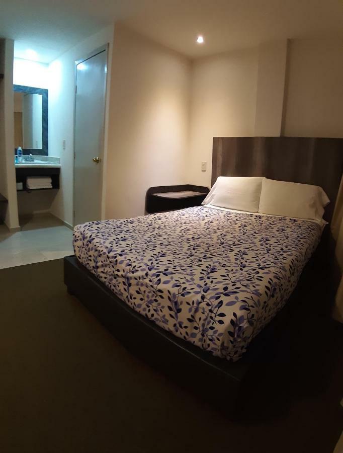 Hb Express Hotel Tlaxcala Extérieur photo